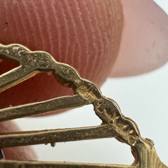 14K yellow gold and amethyst heart pendant - Picture 8 of 14